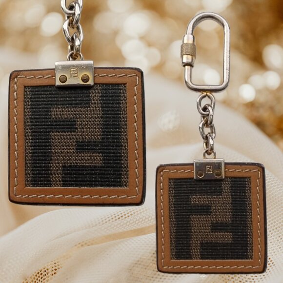 VINTAGE FENDI ZUCCA LEATHER + COATED CANVAS FF LOGO KEYCHAIN CHARM + BOX - Picture 2 of 4